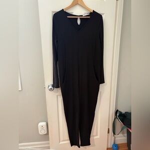 Pepper & Zoe women’s long sleeve romper onesie size XL black ribbed texture